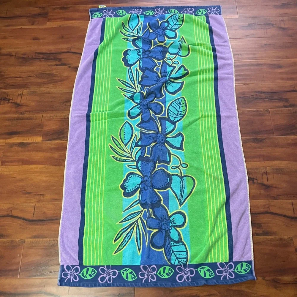 Kirkland Tropical Floral Beach Towel 36x64 Green Hibiscus Egyptian Cotton Hawaii